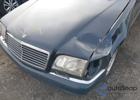 1999 Mercedes-Benz S 420 из США, поврежденный, VIN WDBGA43G7XA427030
